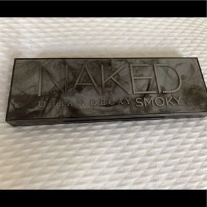 Urban Decay Smoky Palette